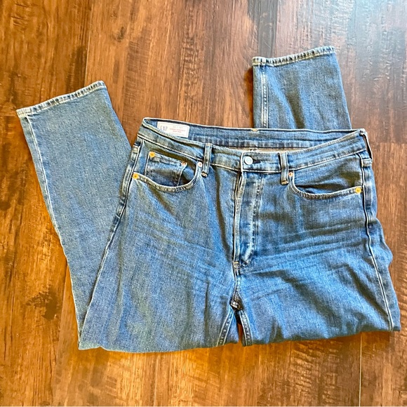 Gap High Rise Cheeky Straight Jeans - Picture 4 of 9